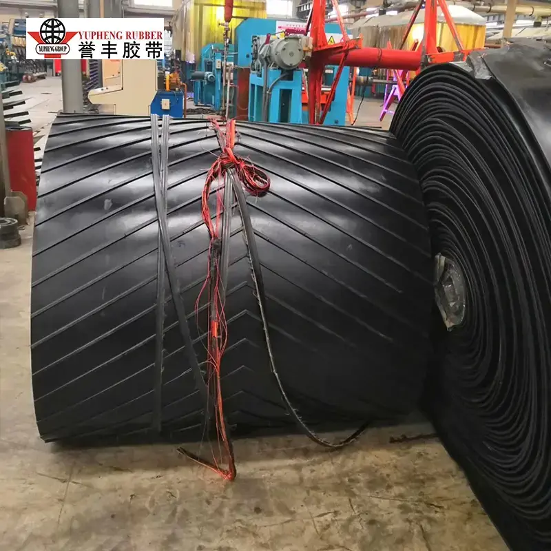 Correia transportadora com padrão de diamante